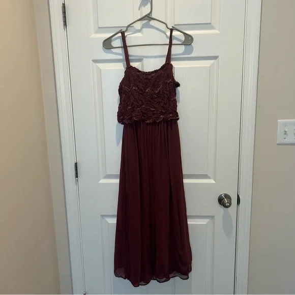 Zara Deep Burgundy Midi Dress - Picture 2 of 10